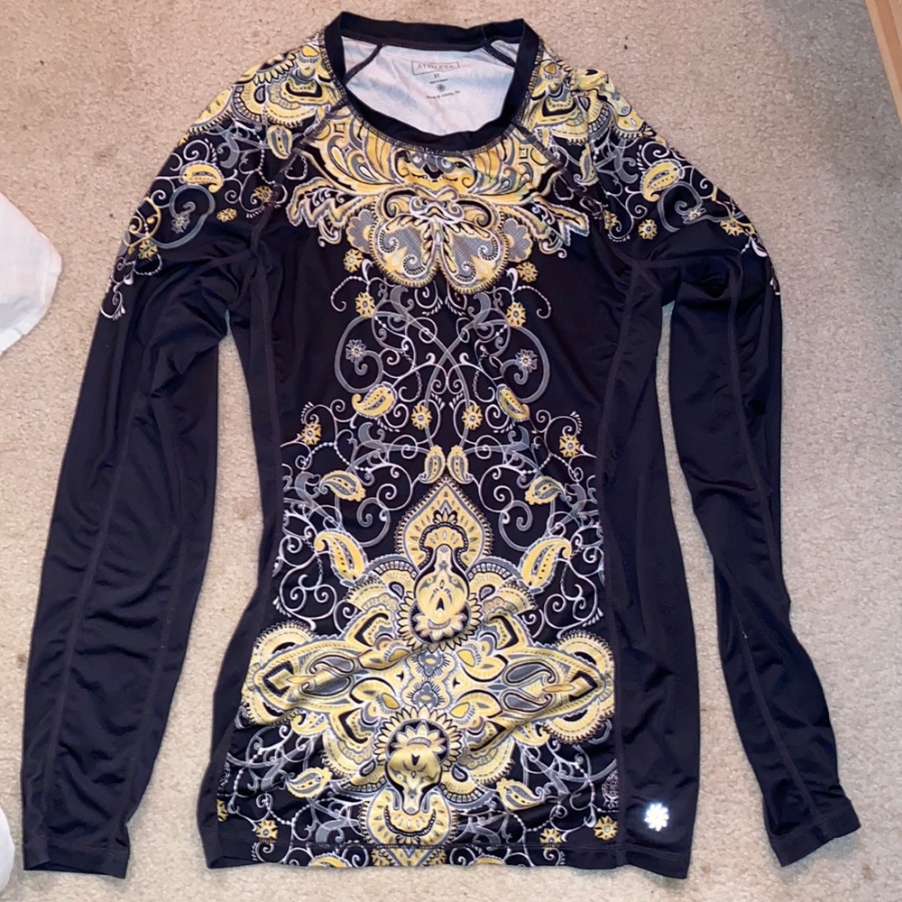 Athleta long sleeve shirt